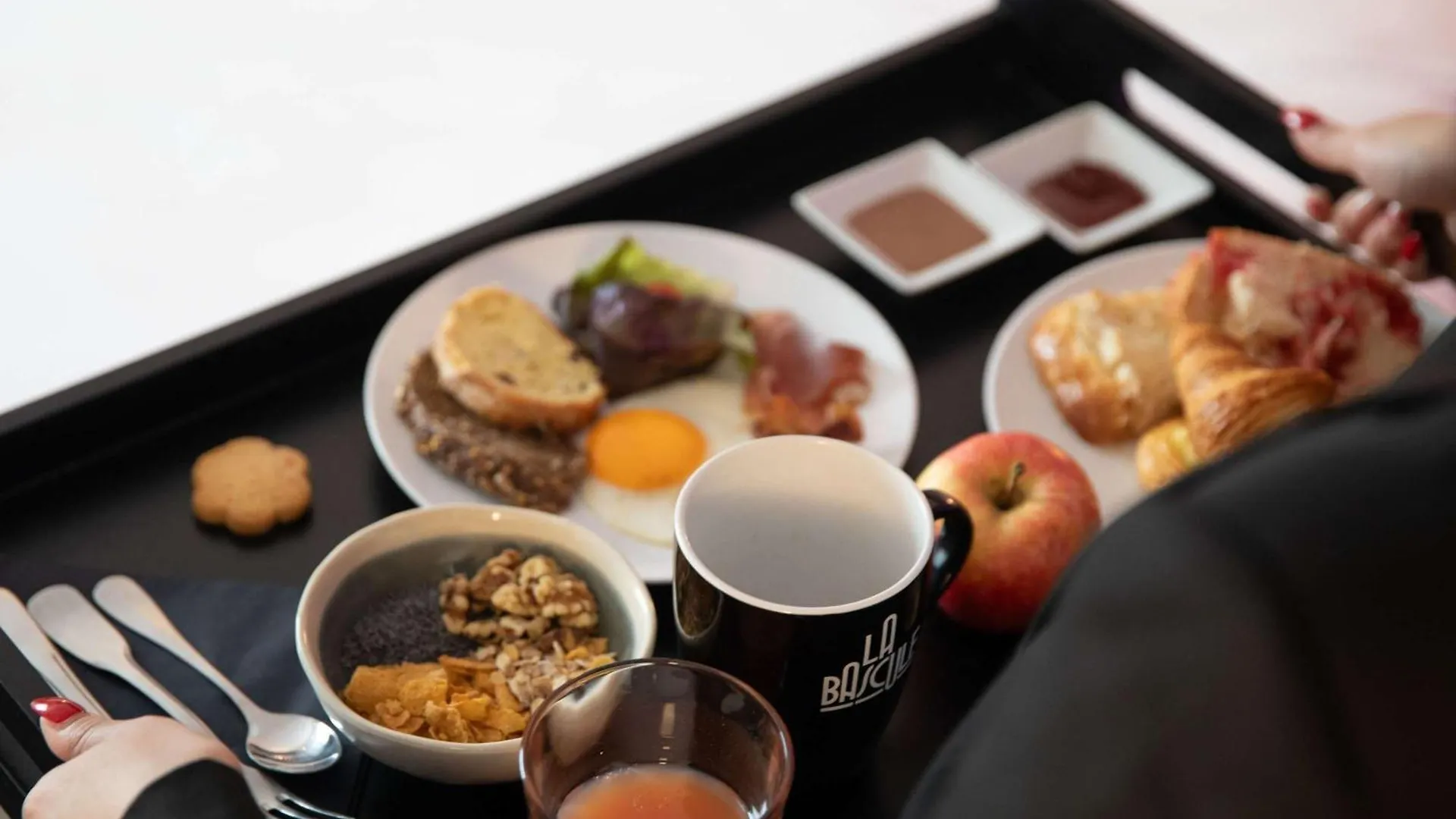 Hotel Mercure Lyon Centre Charpennes Villeurbanne 4*,